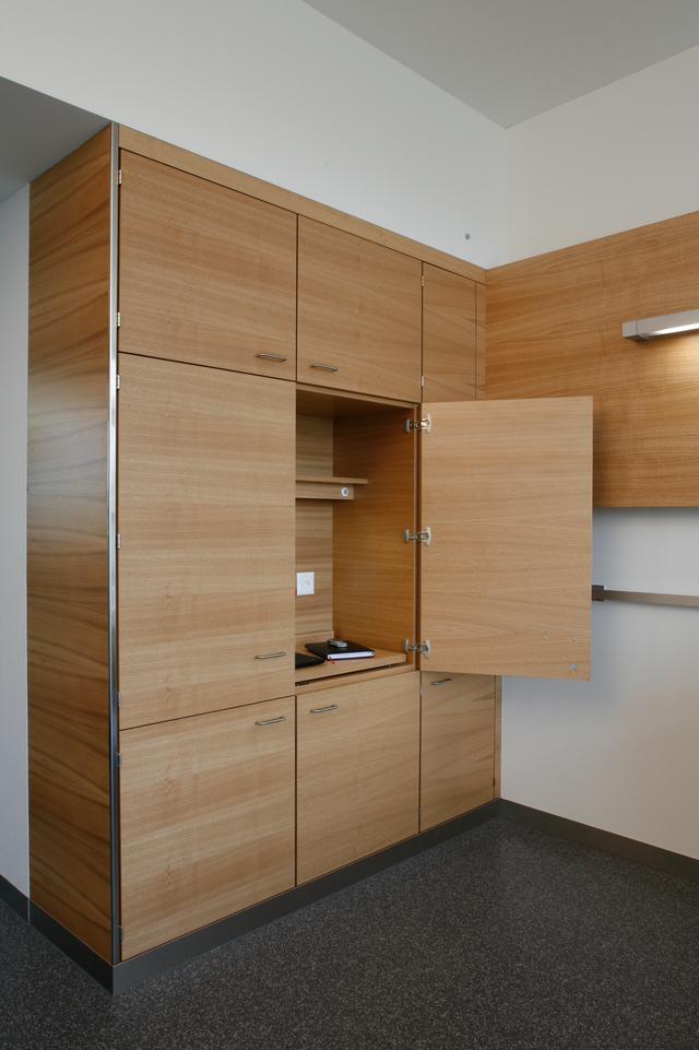 Bettenstation im 5. Obergeschoss, St. Claraspital Basel