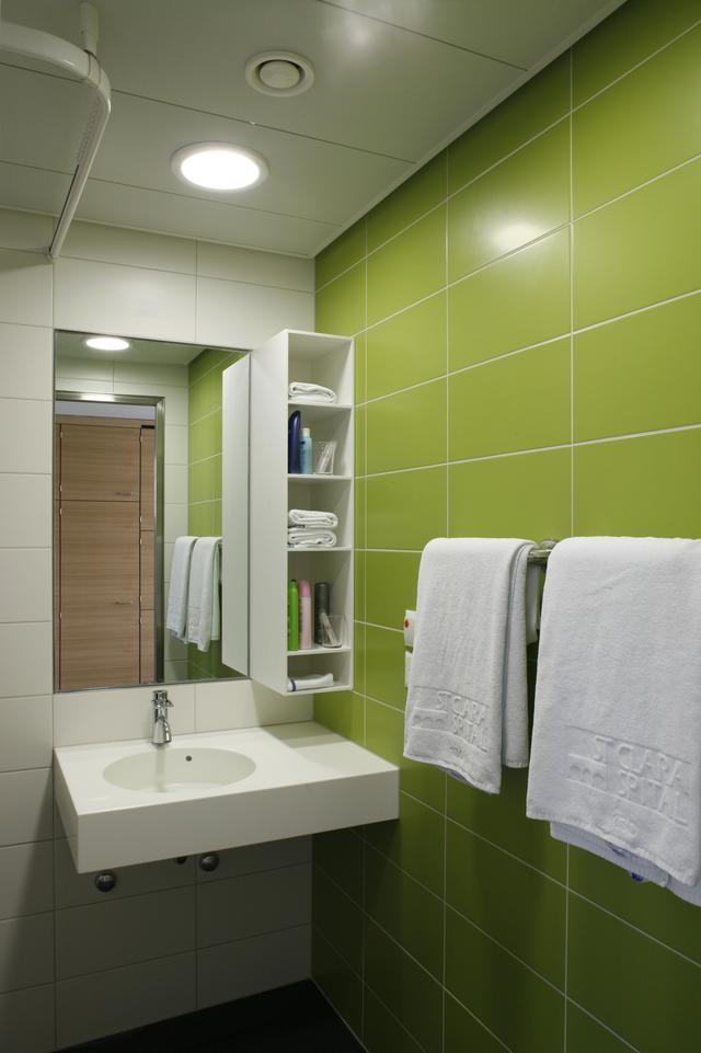 Bettenstation im 5. Obergeschoss, St. Claraspital Basel